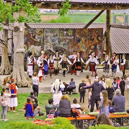 Guest house Zornica Kuca 4*