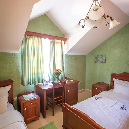 Guest house Zornica Kuca