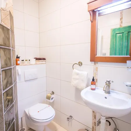 Zornica Kuca 4*
